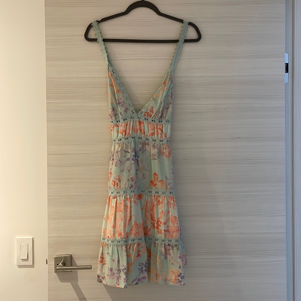 Alice + Olivia Floral print mini dress